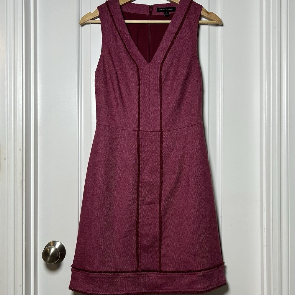 Banana Republic‎ Wool Blend Berry Pink Herringbone Frayed Edge Sheath Dress